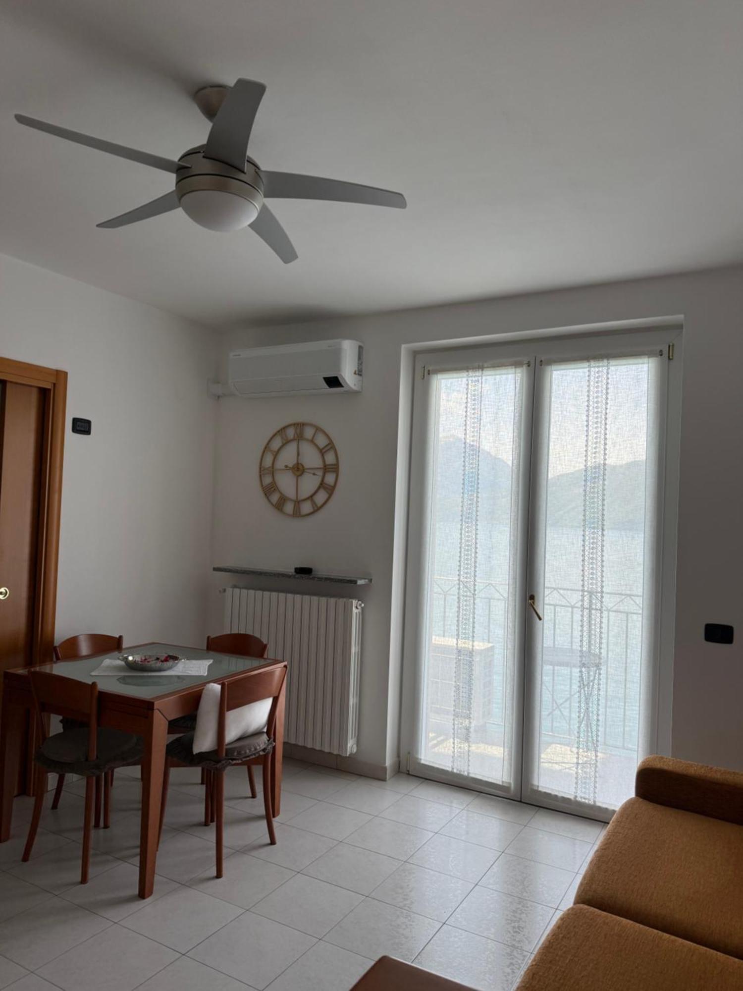 La Finestra Sul Lago Bellano Bagian luar foto